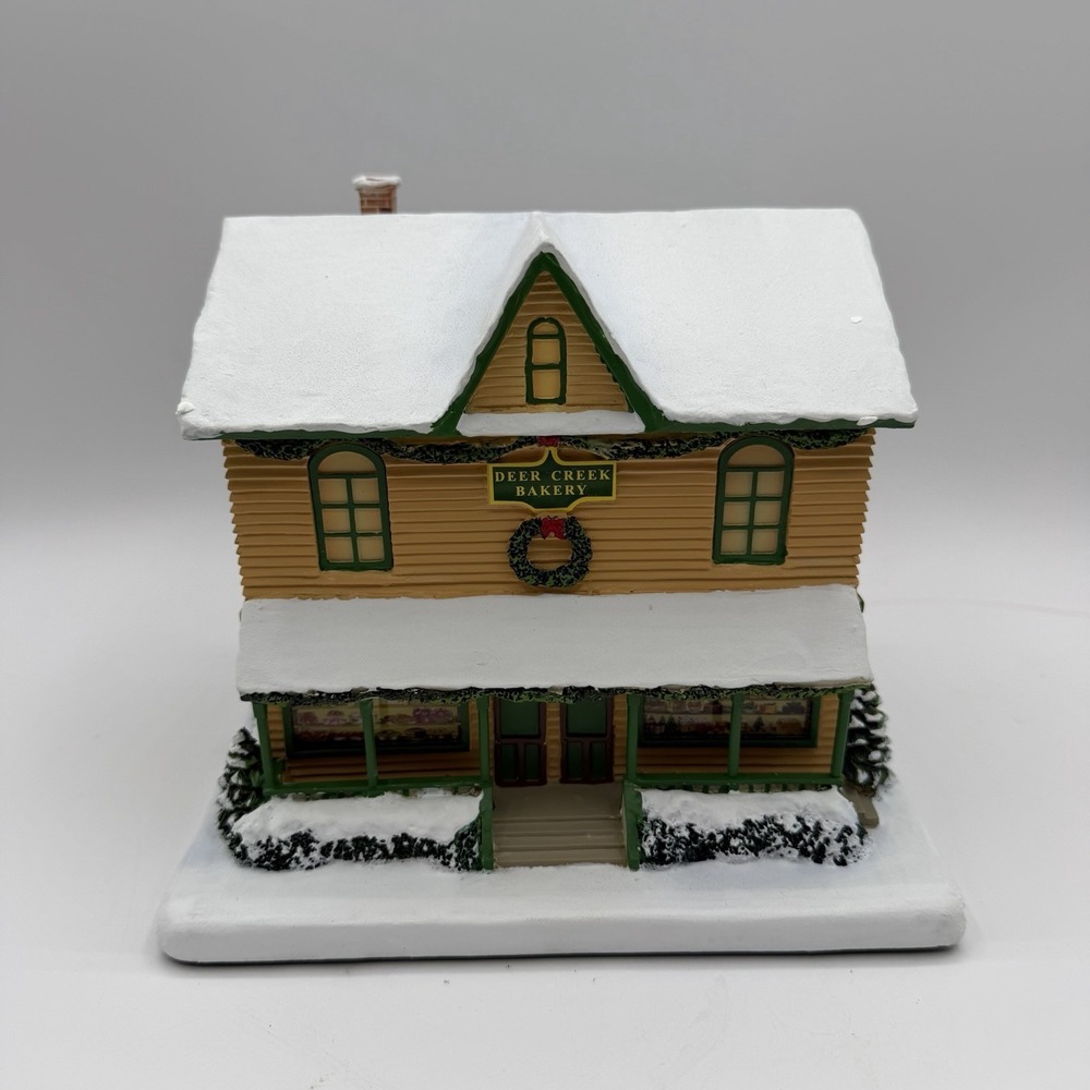 Vintage John Deere Hawthorne Village Light Up Deer‎ Creek Bakery 2005 91483